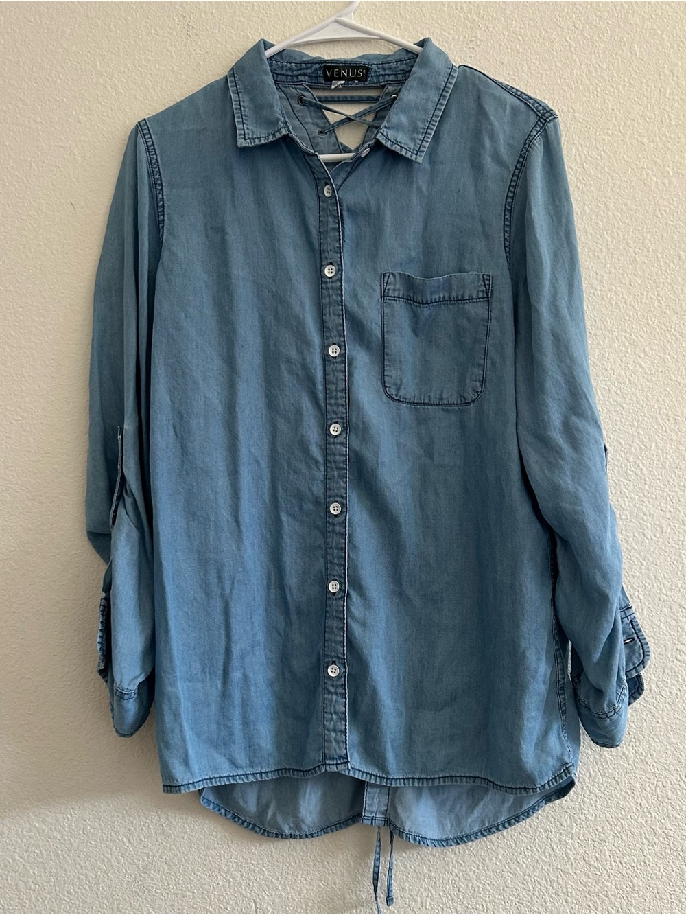 VENUS Light Blue Denim Button-Down Casual Shirt